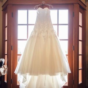 Pronovius of Spain drop waist wedding dress