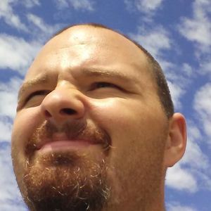 Meet your Posher, Dustin