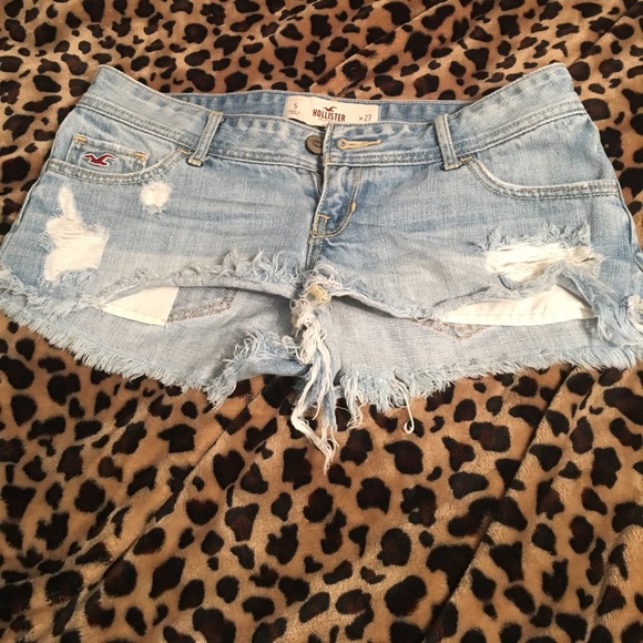 Hollister Shorts - Picture 2 of 2