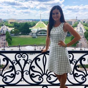 Meet your Posher, Caroline