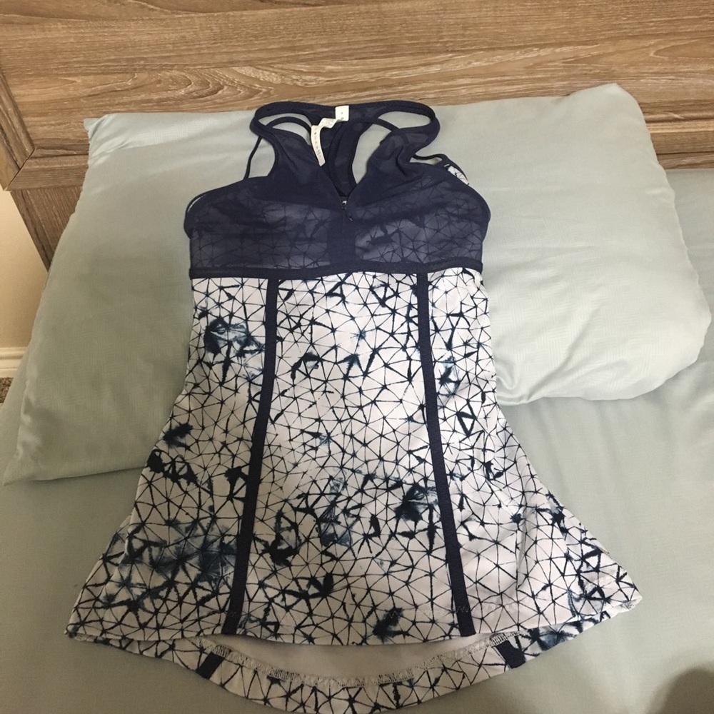 NWOT lululemon top