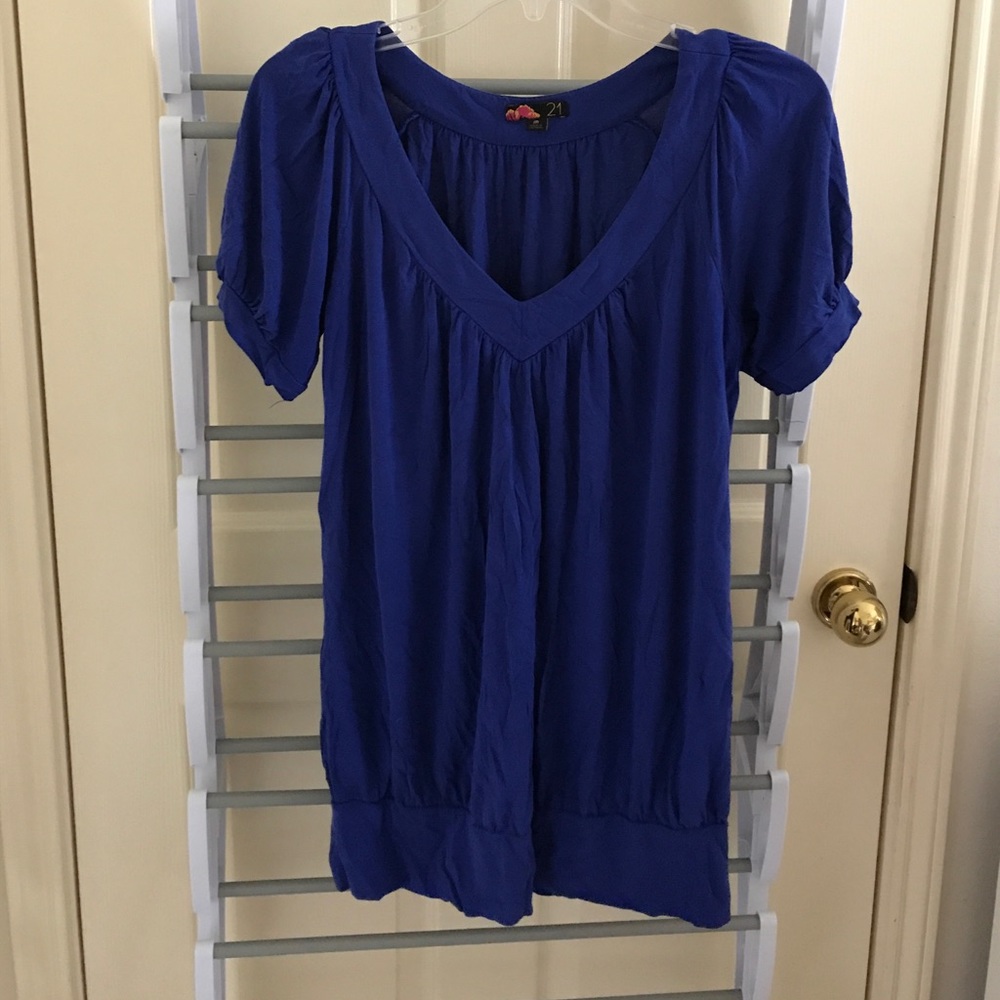 F21 flowy top