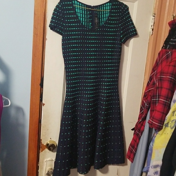 ST JOHN DRESS - Picture 1 of 3