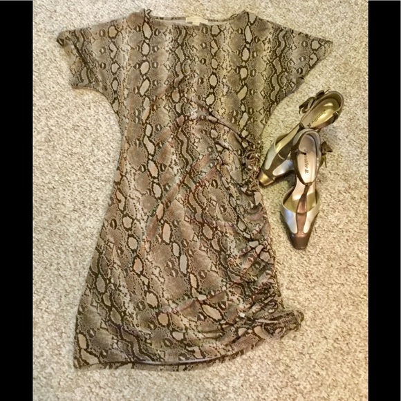 Michael Kors Dresses & Skirts - Dress With Curve Appeal