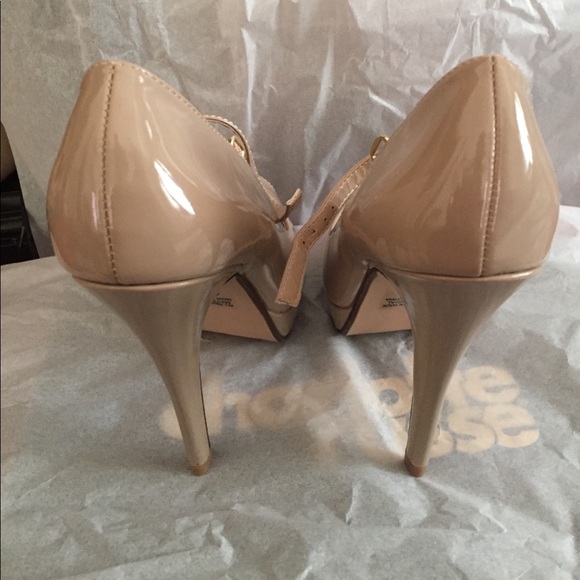 Nude Heels - Picture 3 of 4