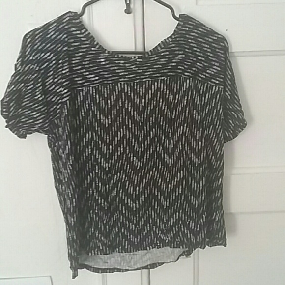 🌻BOGO ITEM🌻 old navy top - Picture 1 of 1