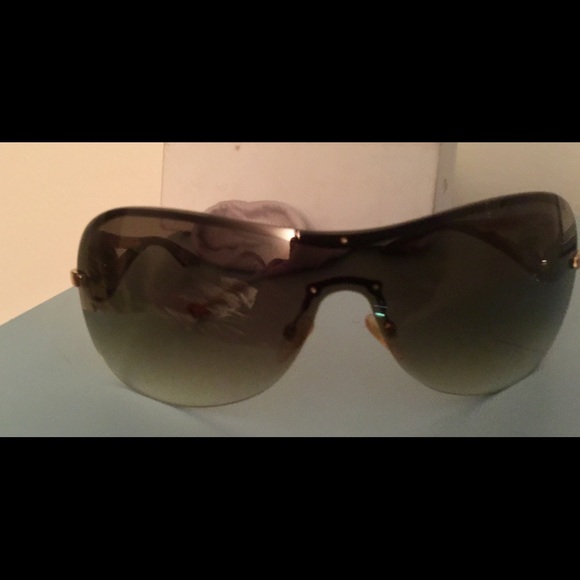 Dior sun glasses in original box and slip cover