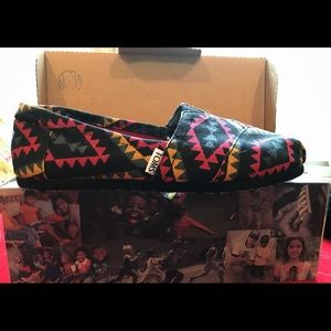 Classic Red Indo Tribal TOMS