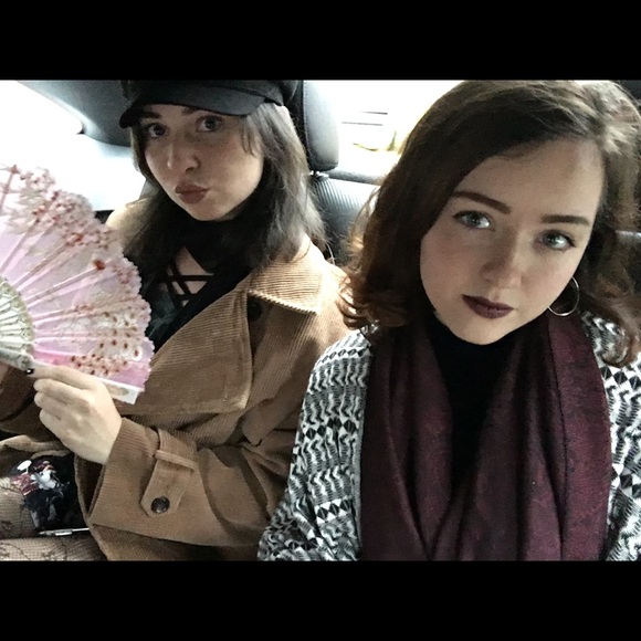 Meet your Posher, Katie - Picture 2 of 8