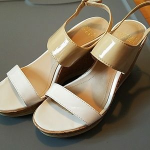 Mootsies Tootsies Tan and White Wedge Sandal
