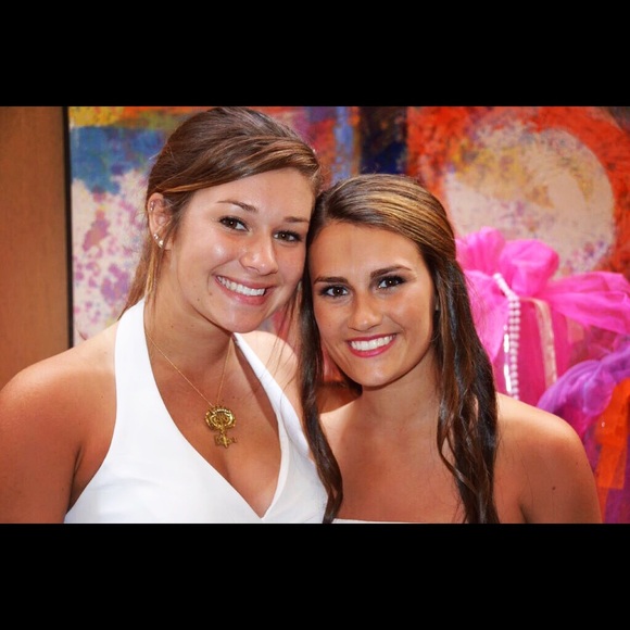 Meet your Posher, Claire - Picture 1 of 1