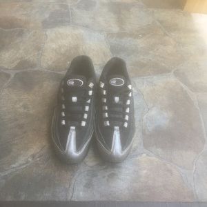 Air Max '95 size 7