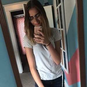 Meet your Posher, Caitlyn