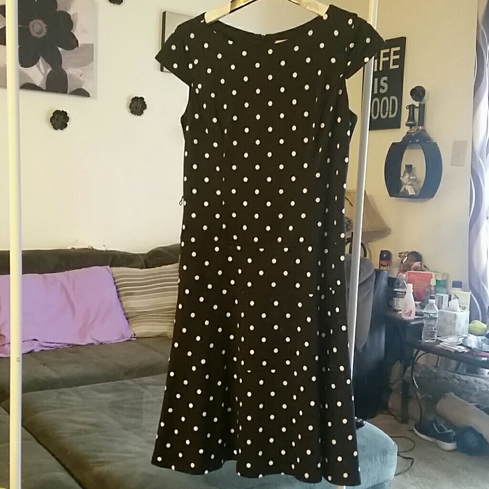 Cute polka dot dress! Sz Med