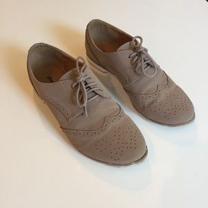 Taupe soft oxford shoes