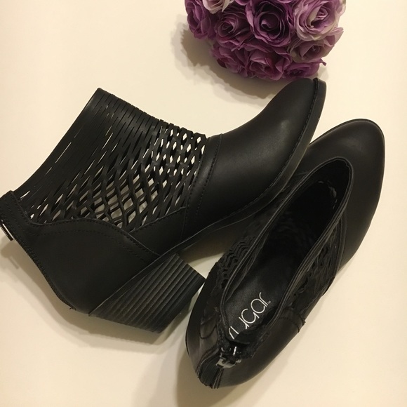 Sugar Shoes - Black cutout women's booties with back zip size 9.
