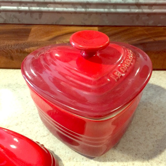 SOLD Le Creuset Stoneware Heart In Cherry - Picture 1 of 3
