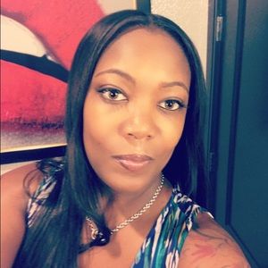 Meet your Posher, Sarelle