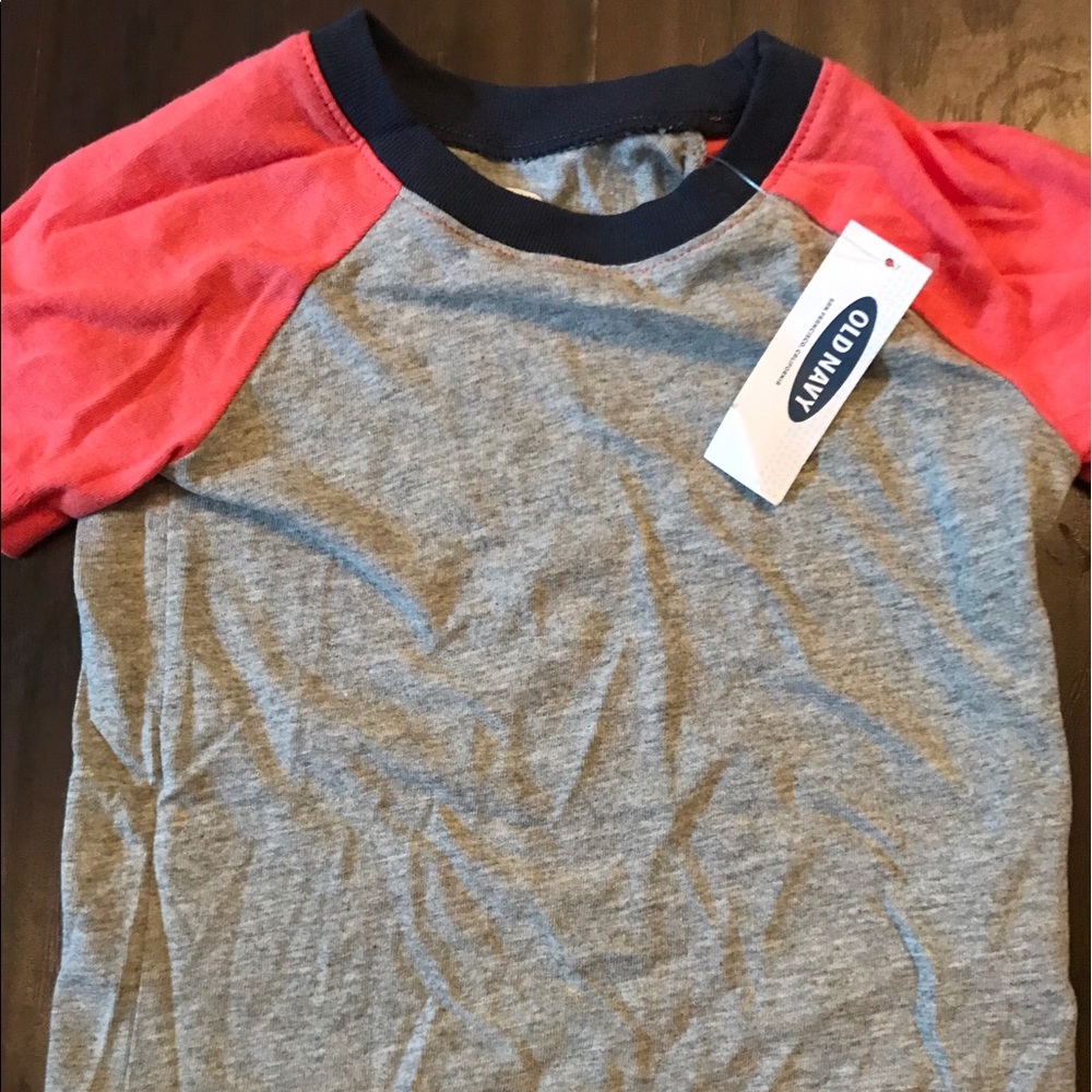 2- Brand new old navy t-shirts