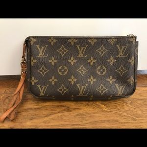 LV pouch