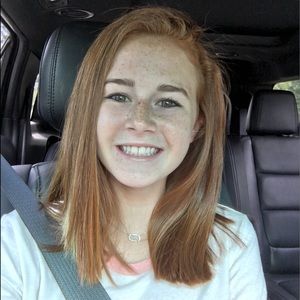 Meet your Posher, Rebecca