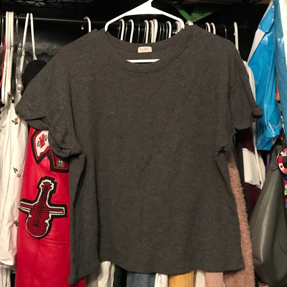 new grey ribbed top from brandy melville