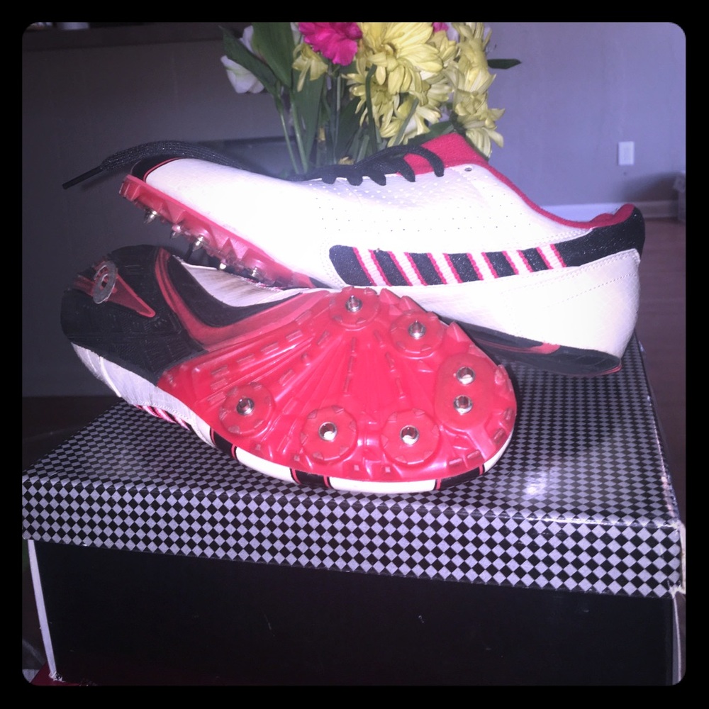 Basic hyper sprint track and field spikes (shoes)