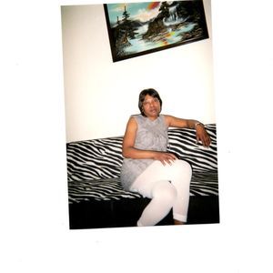 Meet your Posher, Debbie