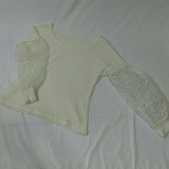 Sweater/shirt - Picture 1 of 4