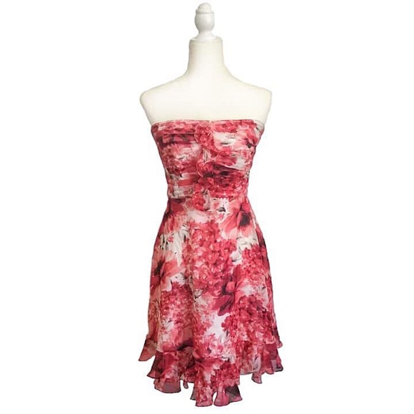 White House Black Market Dresses & Skirts - White House Black Market Flower Strapless Dress