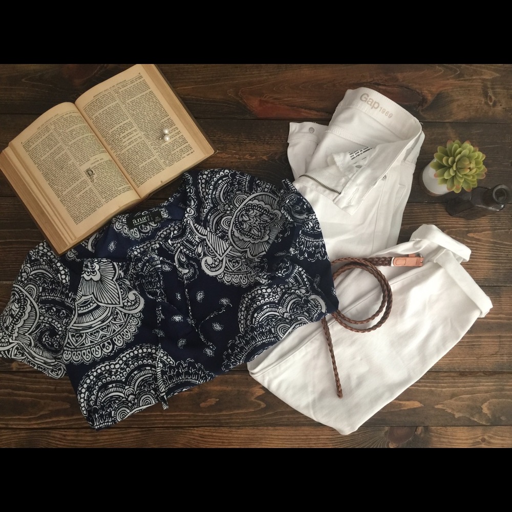 a.n.a split neck top