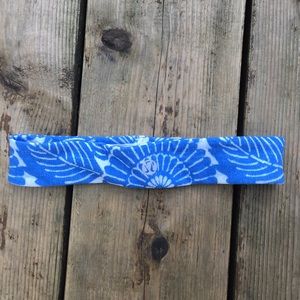 Floral design blue and white lululemon headband