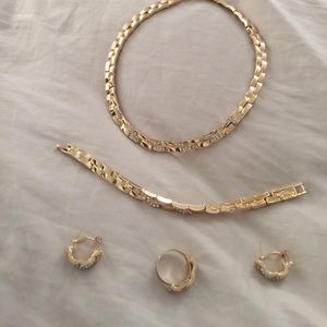 Woman's Jewelry