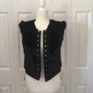 🆕 Black Faux Fur Mini Vest