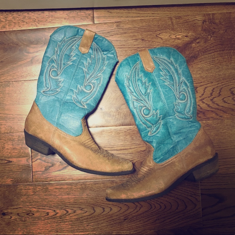 Turquoise & Tan Cowgirl Cowboy Boots by Coconuts