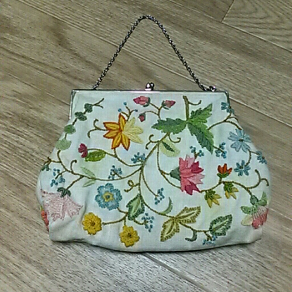 Vintage purse/clutch with embroidered flowers - Picture 2 of 4