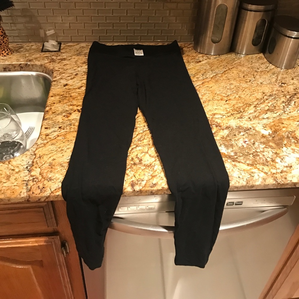 Black leggings