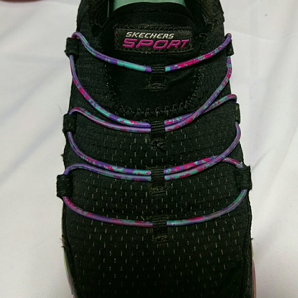 Sketchers - Picture 5 of 7