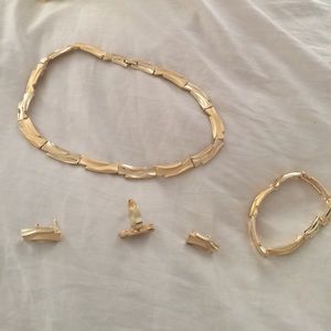 Woman's gold jewelry
