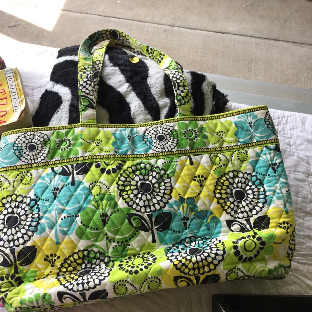 Vera Bradley tote