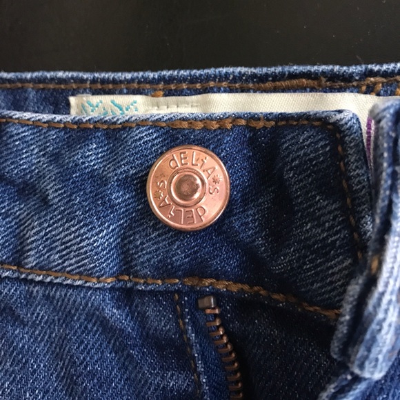 Delias high wasted shorts!! - Picture 2 of 2