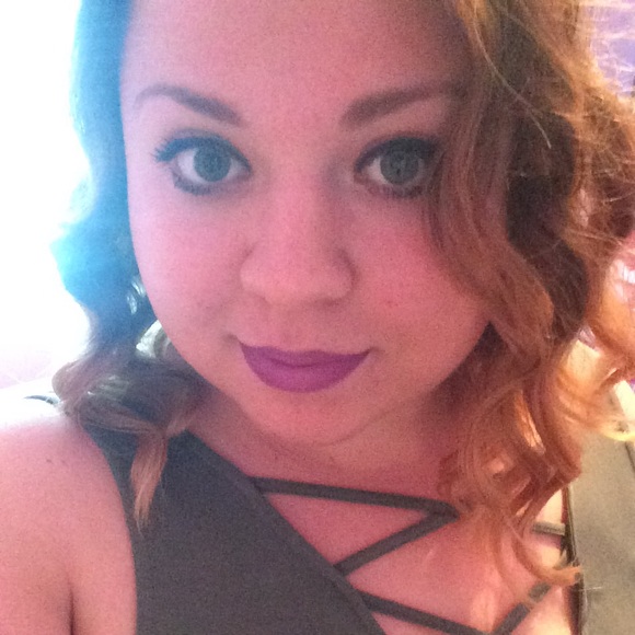 Meet your Posher, Nika - Picture 1 of 1