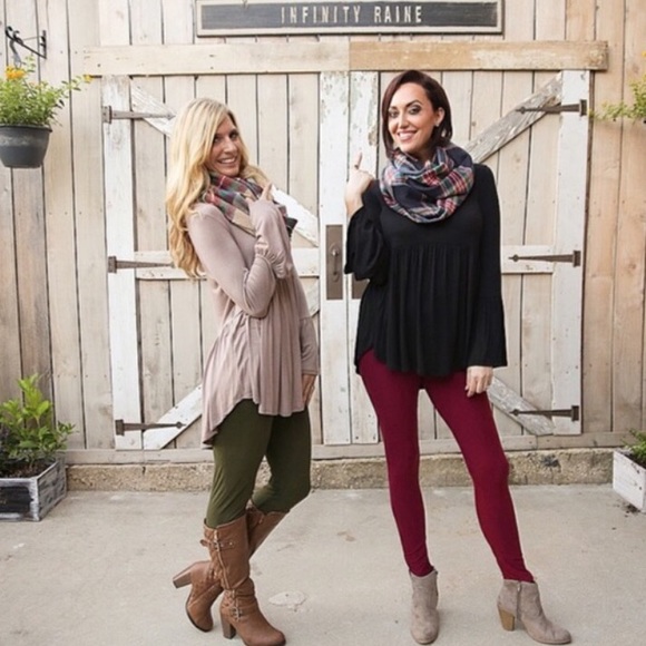 🎉HP🎉OLIVE LEGGINGS✨ - Picture 5 of 6