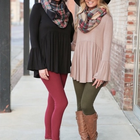 🎉HP🎉OLIVE LEGGINGS✨ - Picture 4 of 6