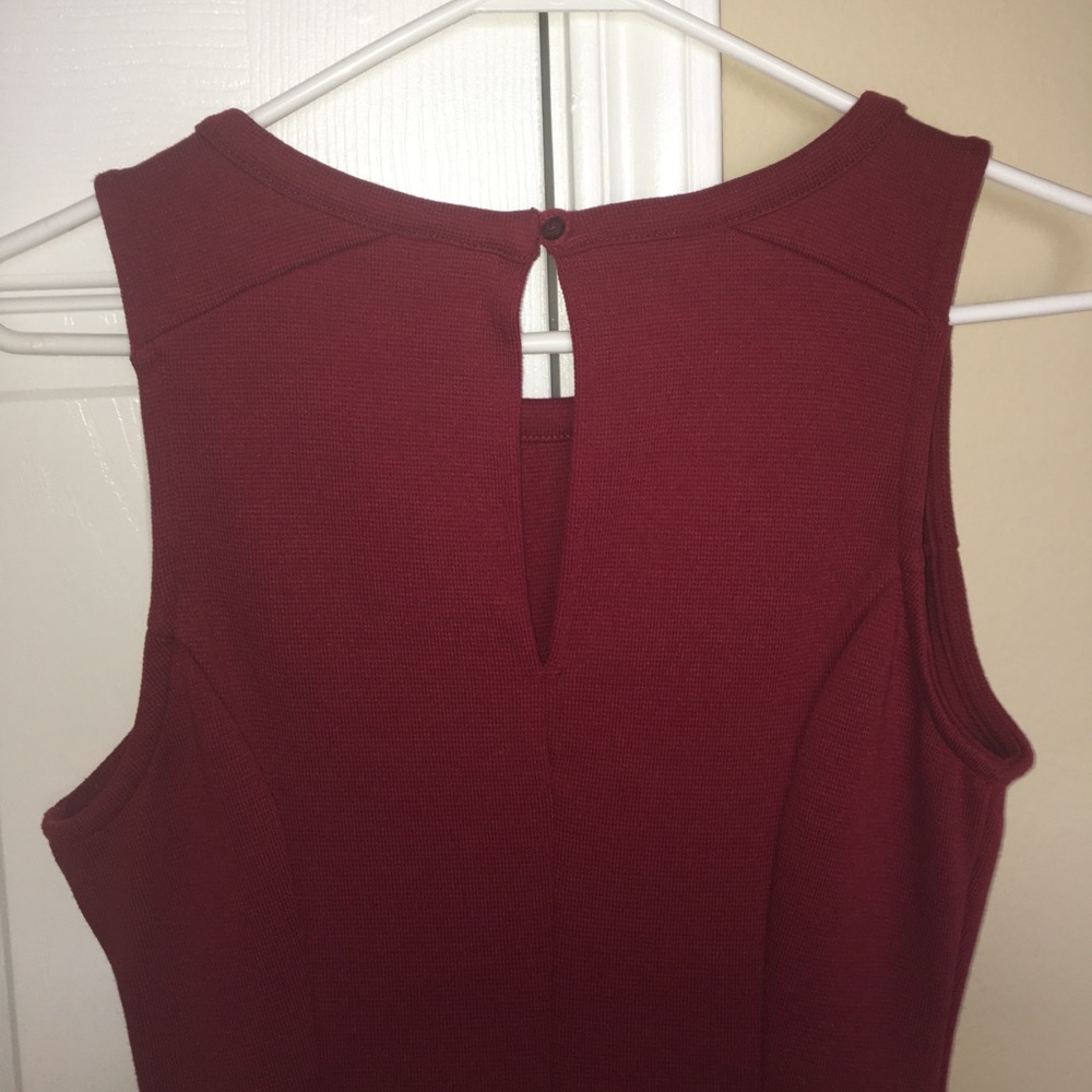 Red Dress - Picture 4 of 4