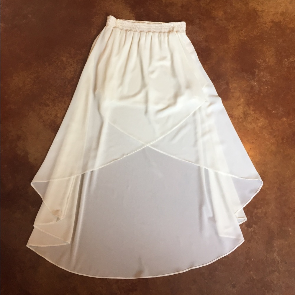 Cecico Cream high-low Skirt!