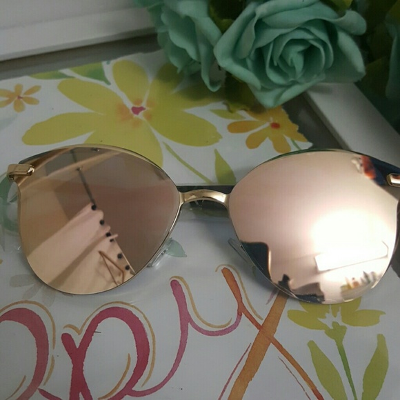 100% uv protection Cat eye mirrorred sunglasses 20 - Picture 2 of 4