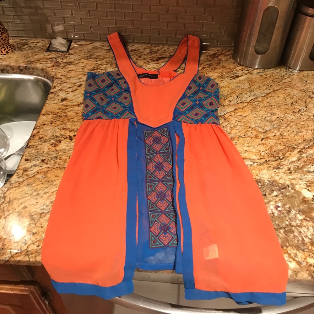 Aztec print tank