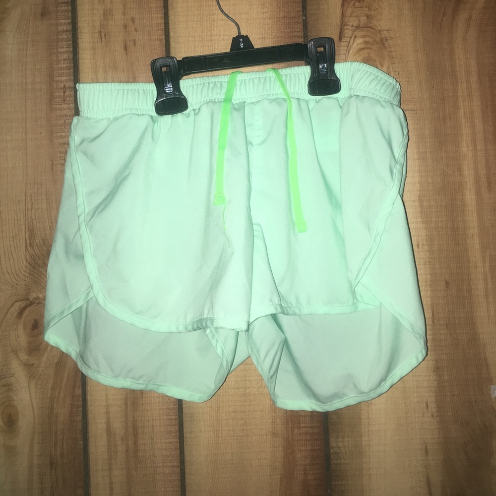 Old Navy active shorts
