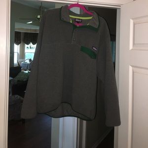 Grey Patagonia pull over